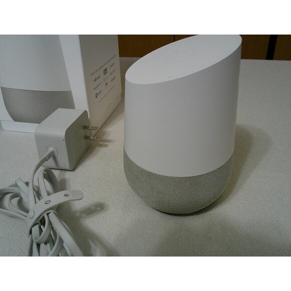 Google Home Smart Assistant - White Slate (US) - Picture 3 of 7
